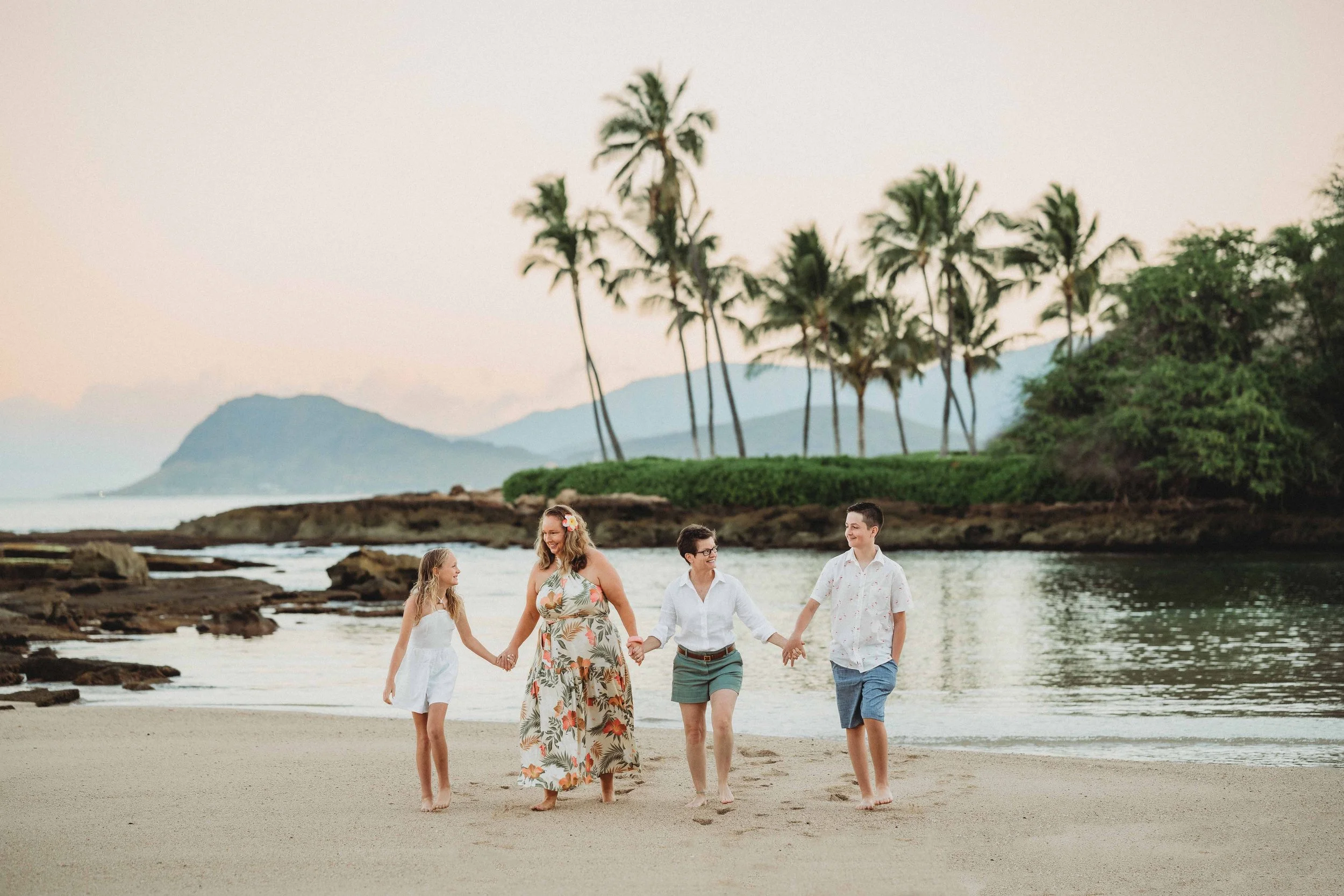 Maxwell | Paradise Cove — Amanda Lessner | Stuttgart, Germany